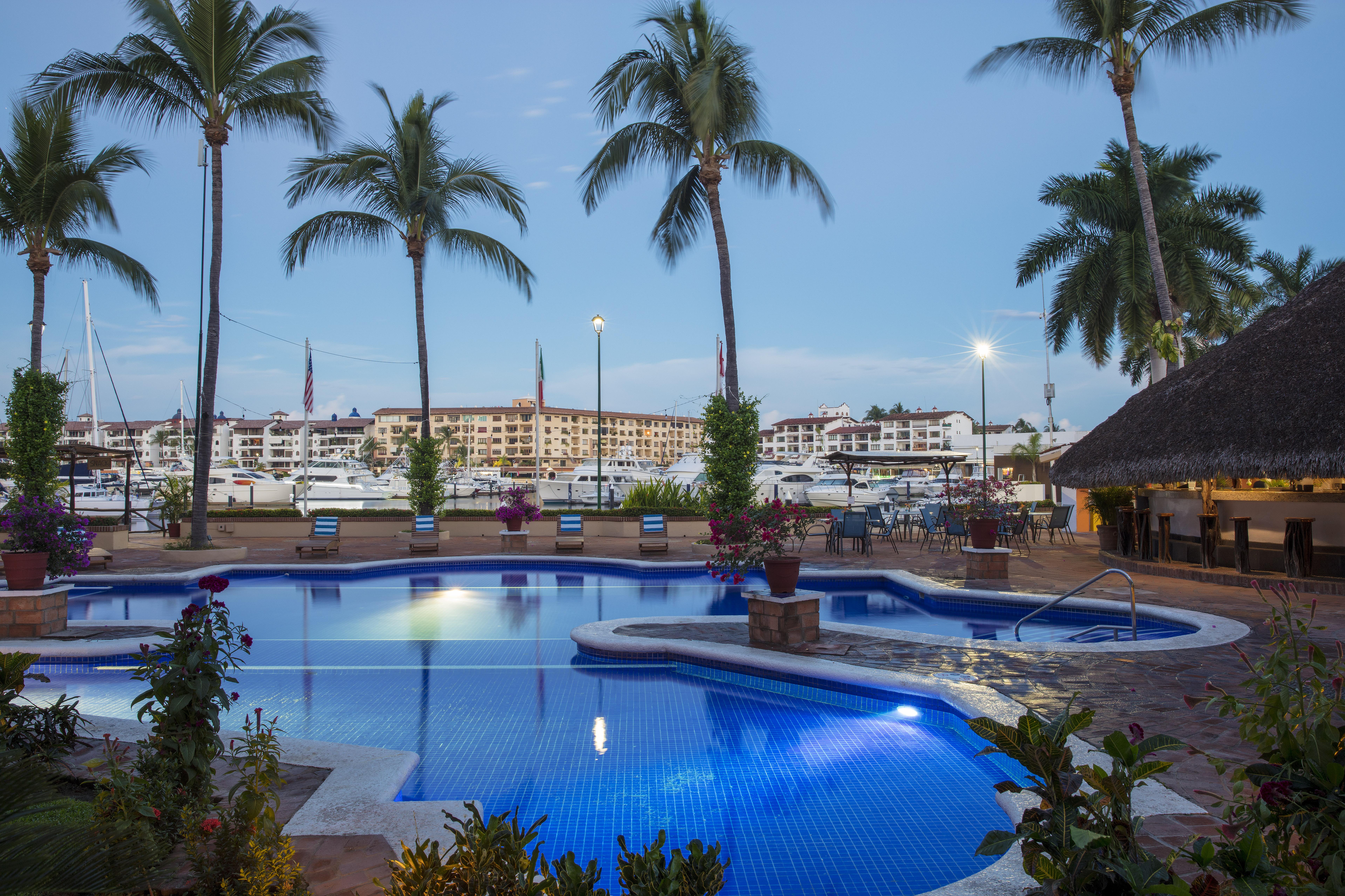 Flamingo Vallarta Hotel & Marina Пуерто Валярта Екстериор снимка