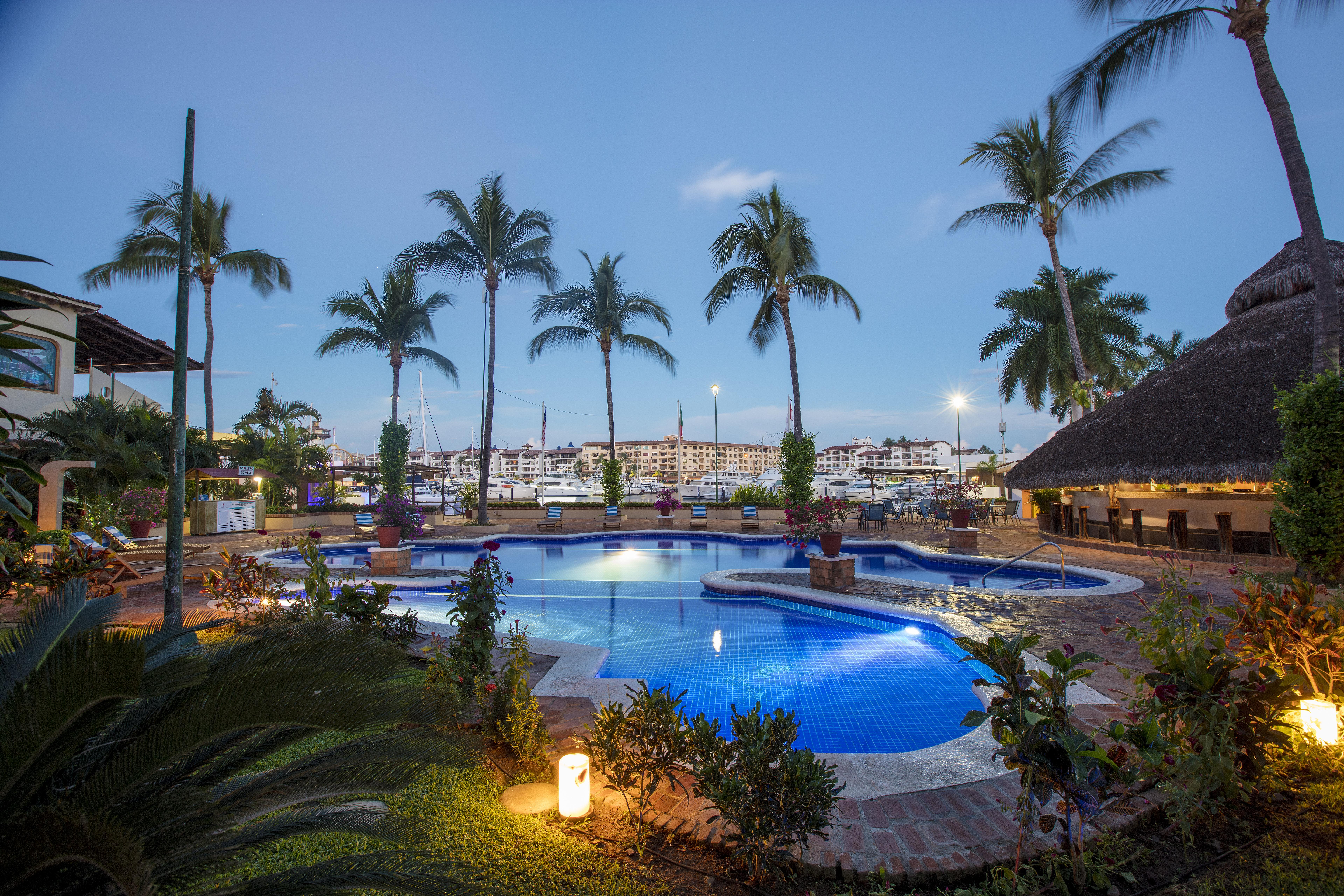 Flamingo Vallarta Hotel & Marina Пуерто Валярта Екстериор снимка