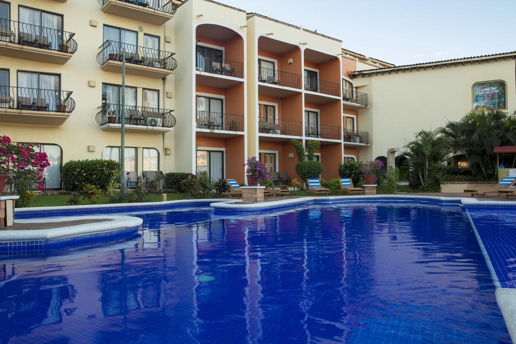 Flamingo Vallarta Hotel & Marina Пуерто Валярта Екстериор снимка