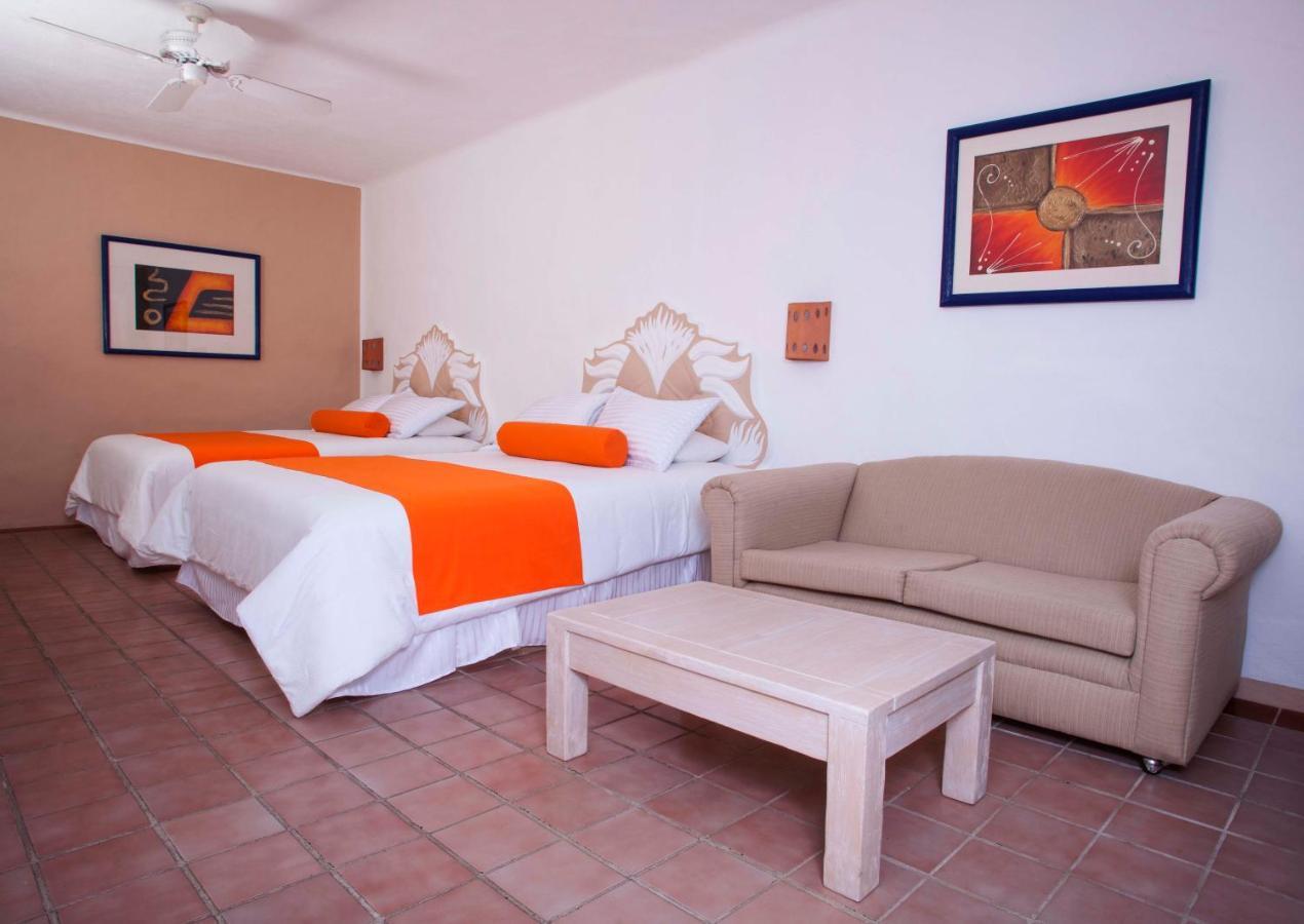 Flamingo Vallarta Hotel & Marina Пуерто Валярта Екстериор снимка
